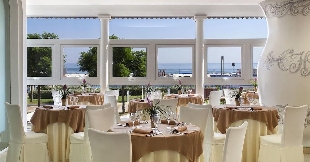 The Promenade Luxury Wellness Hotel Riccione Zewnętrze zdjęcie